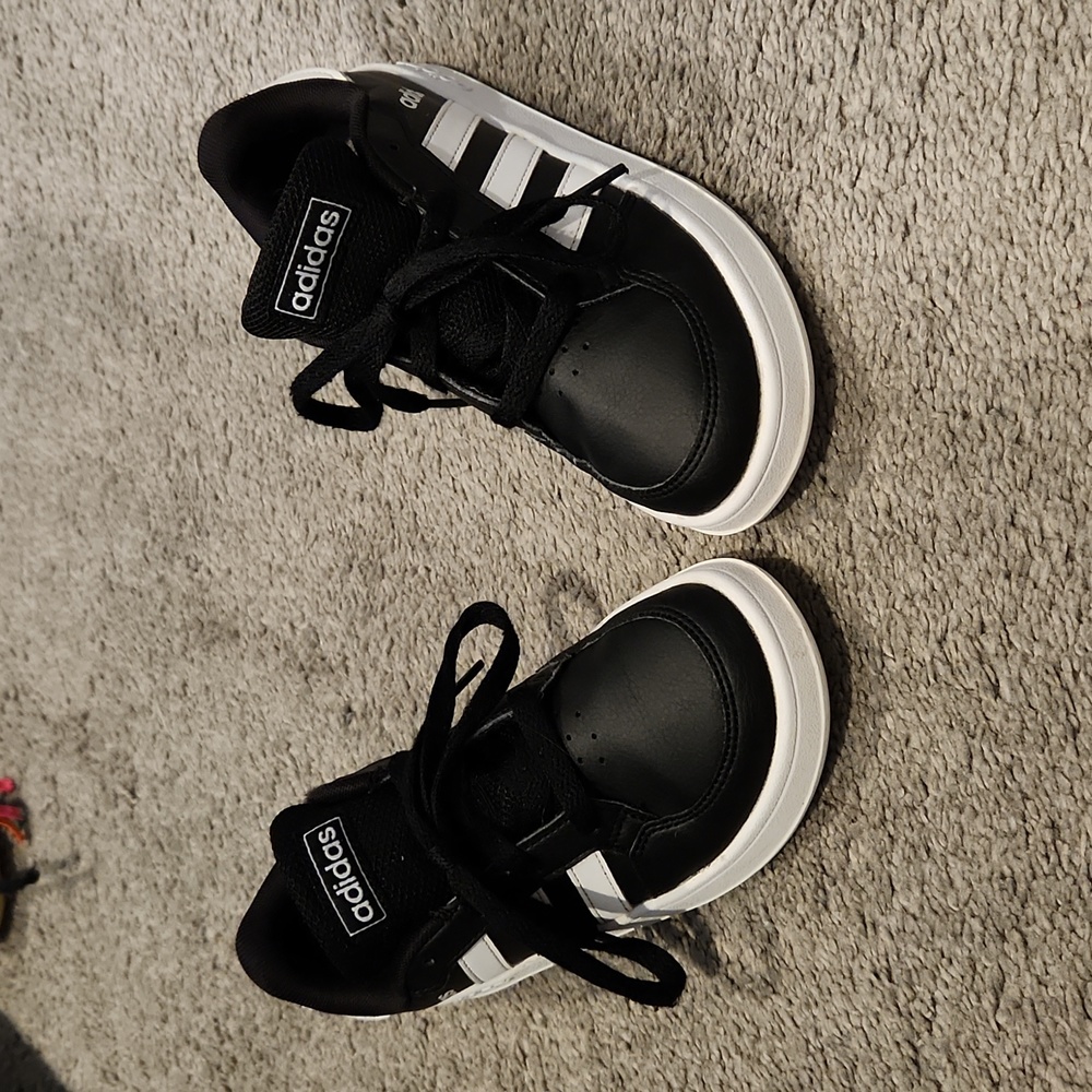 Adidas kids 13.5